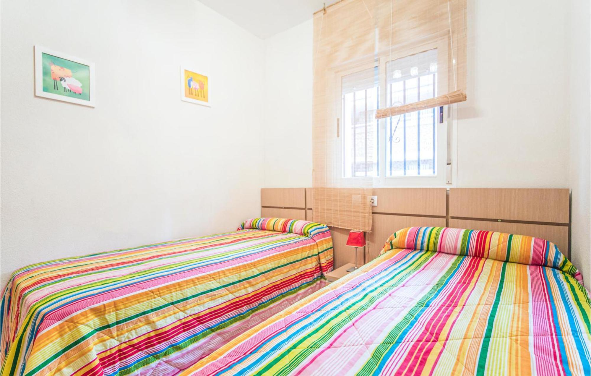 2 Bedroom Lovely Apartment In Oropesa Del Mar Exterior foto