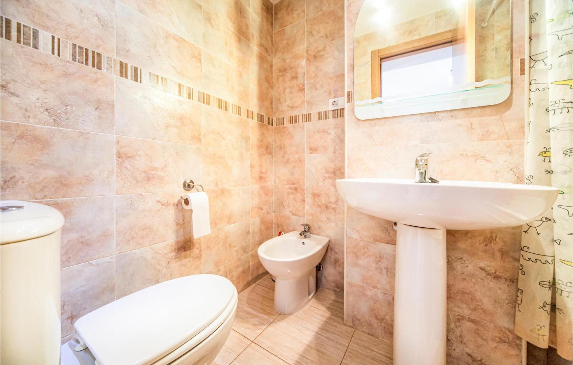2 Bedroom Lovely Apartment In Oropesa Del Mar Exterior foto